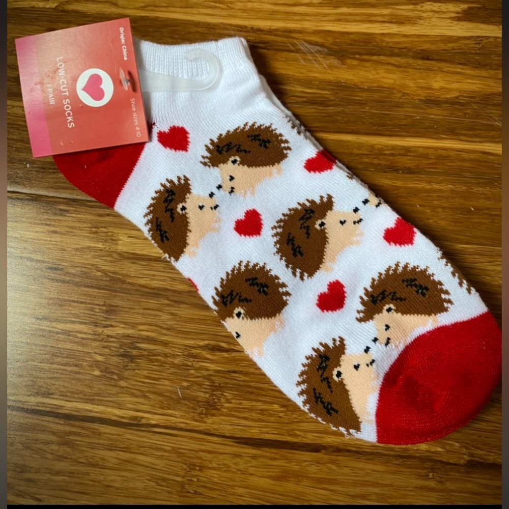 Hedgehog socks! Ankle height fit sizes 4 - 10